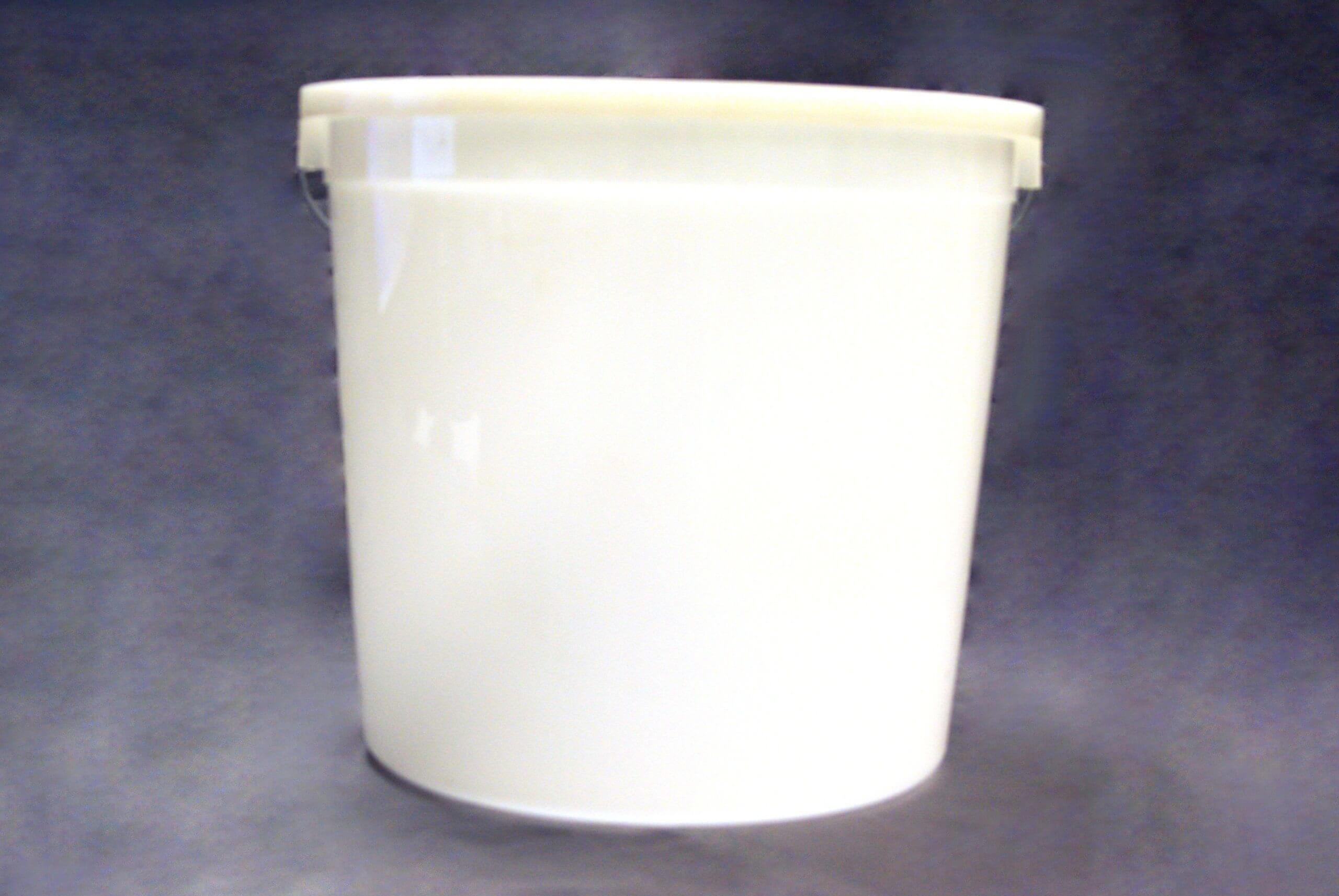 10 Qt Plastic Bucket
